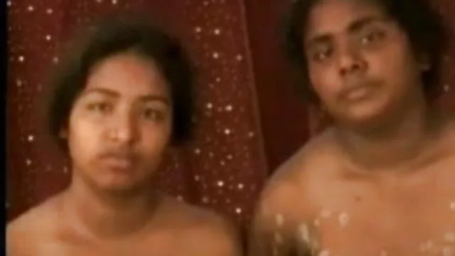 गर्म अश्लील कोई पंजीकरण  परिपक्व इंग्लिश मूवी सेक्सी पिक्चर पत्नी एक मुर्गा मरोड़ते