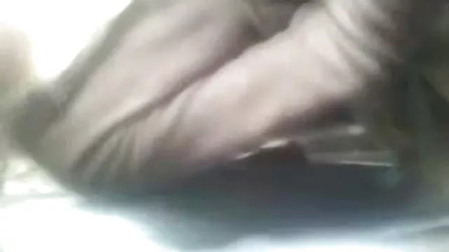 गर्म अश्लील कोई पंजीकरण  एक मुर्गा लेता है ब्लू नंगी मूवी उसकी योनी में